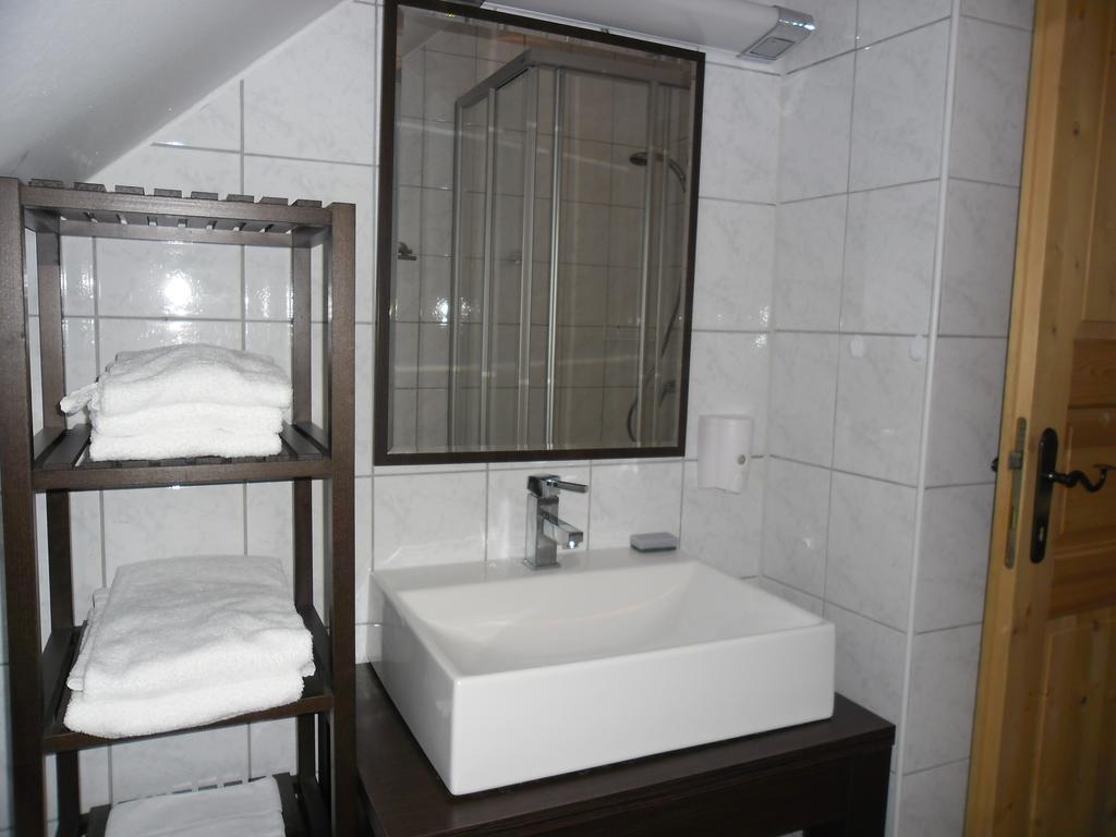 Familienappartement Oetscherbaer Лаккенгоф Номер фото