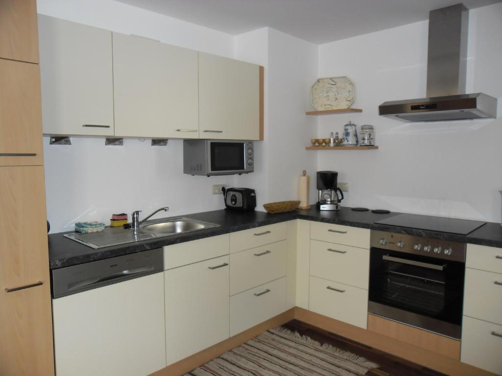 Familienappartement Oetscherbaer Лаккенгоф Номер фото
