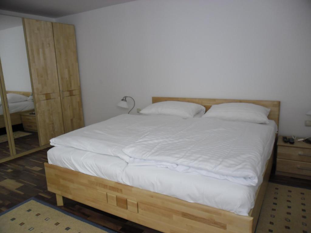 Familienappartement Oetscherbaer Лаккенгоф Номер фото